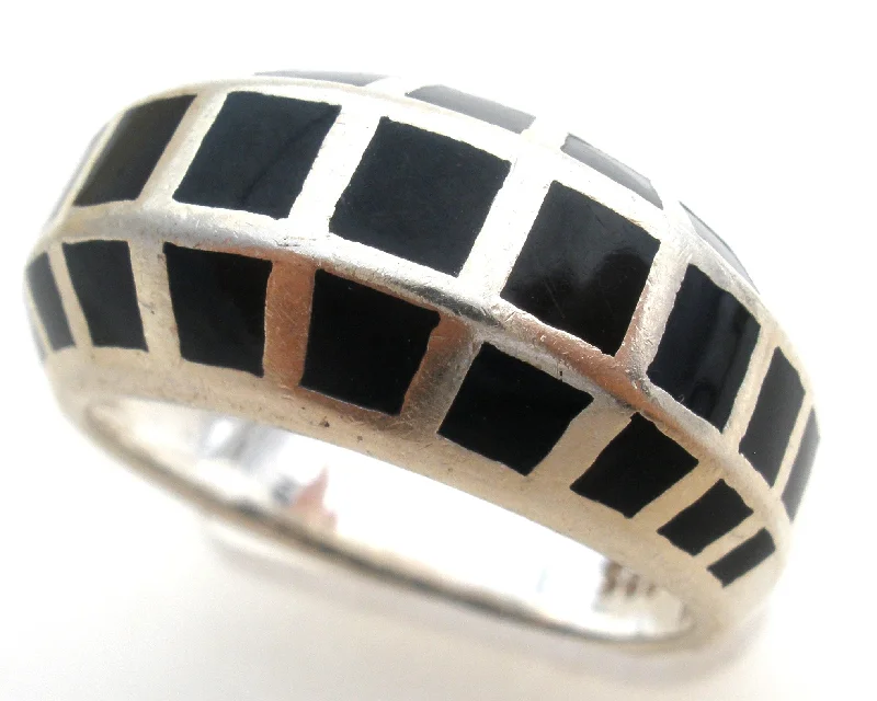 Women's rings floral-accent-Black Onyx Sterling Silver Ring Size 8 Vintage