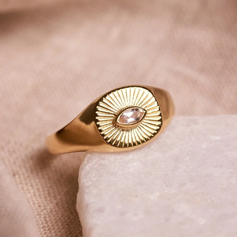 Women's rings shimmering-rose-Protective Eye Ring