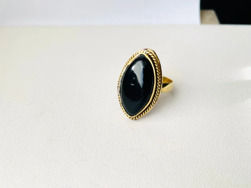 Women's rings subtle-twist-Marquise Cut Onyx Ring