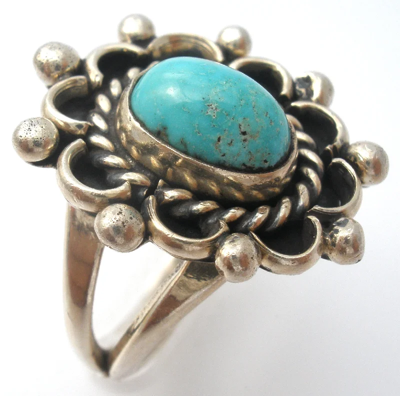 Women's rings peachy-blush-Turquoise Ring Size 5.5 Sterling Silver Vintage