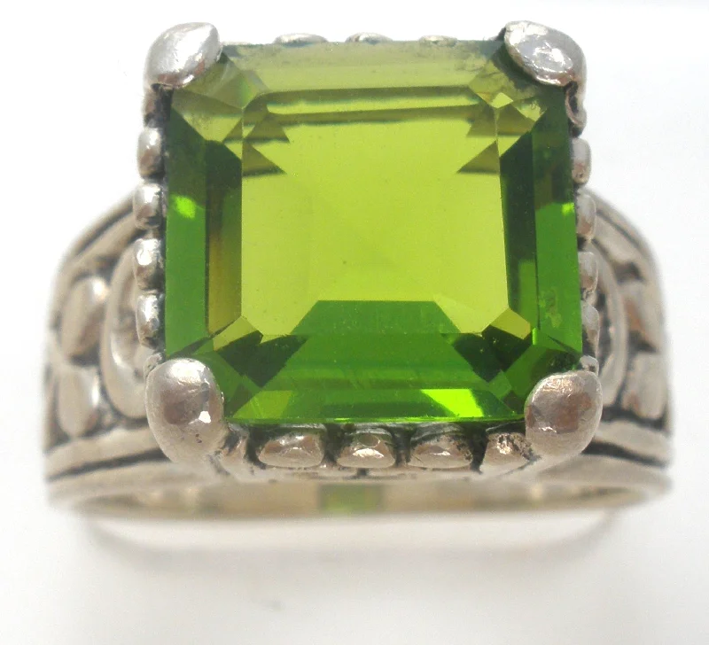 Women's rings fine-etching-Sterling Silver Green Peridot Ring Size 9